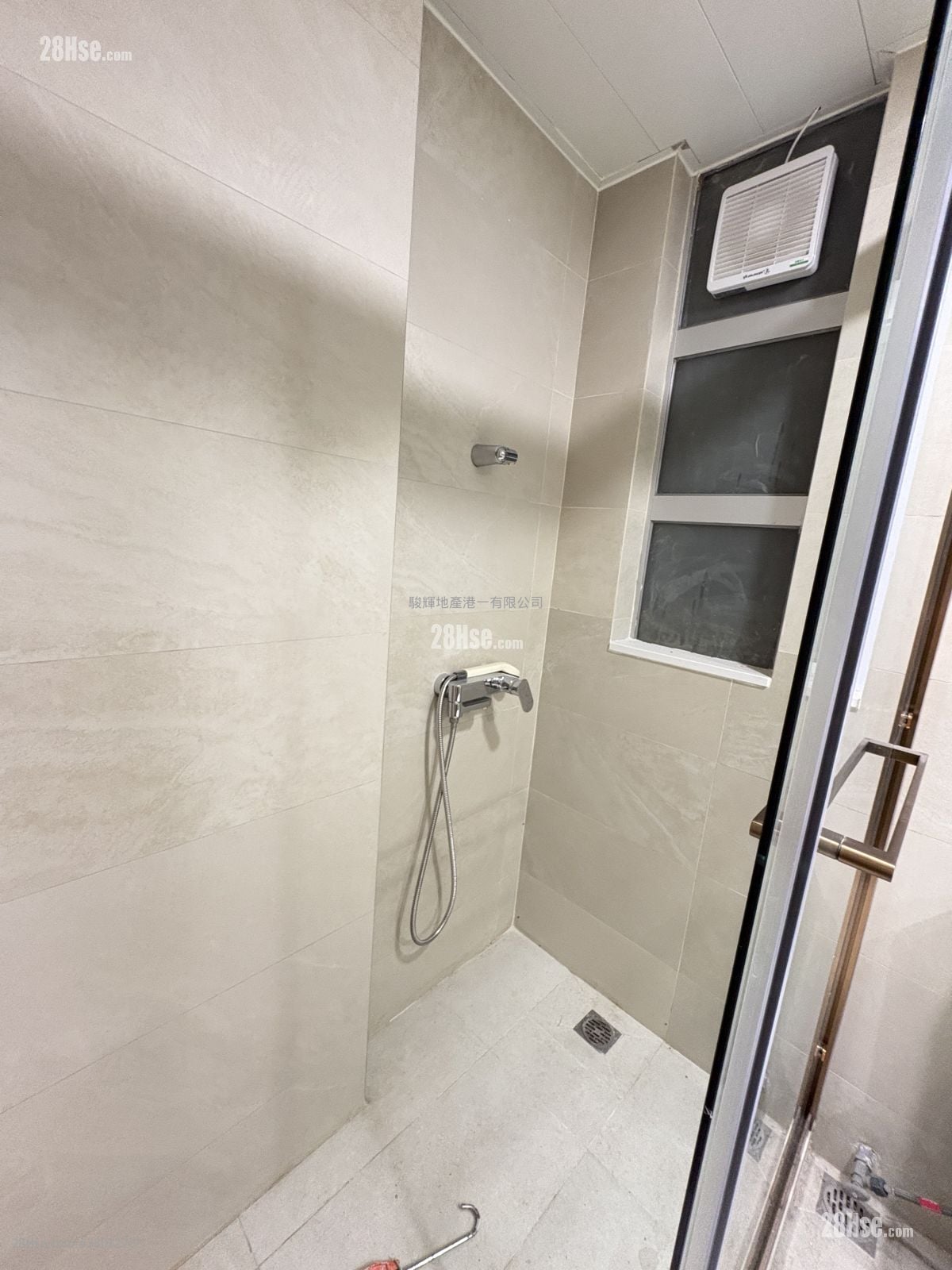 耀基大楼 租盘 1 房 , 1 浴室 350 平方尺