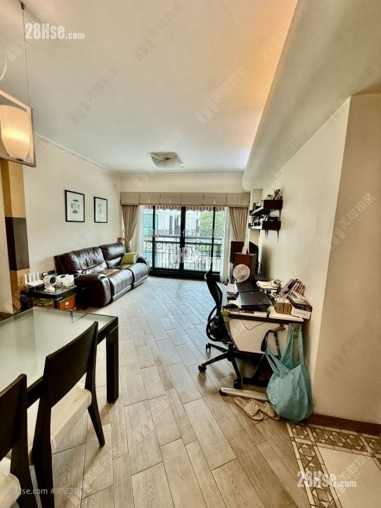 Kensington Green Sell 3 Bedrooms 792 ft²