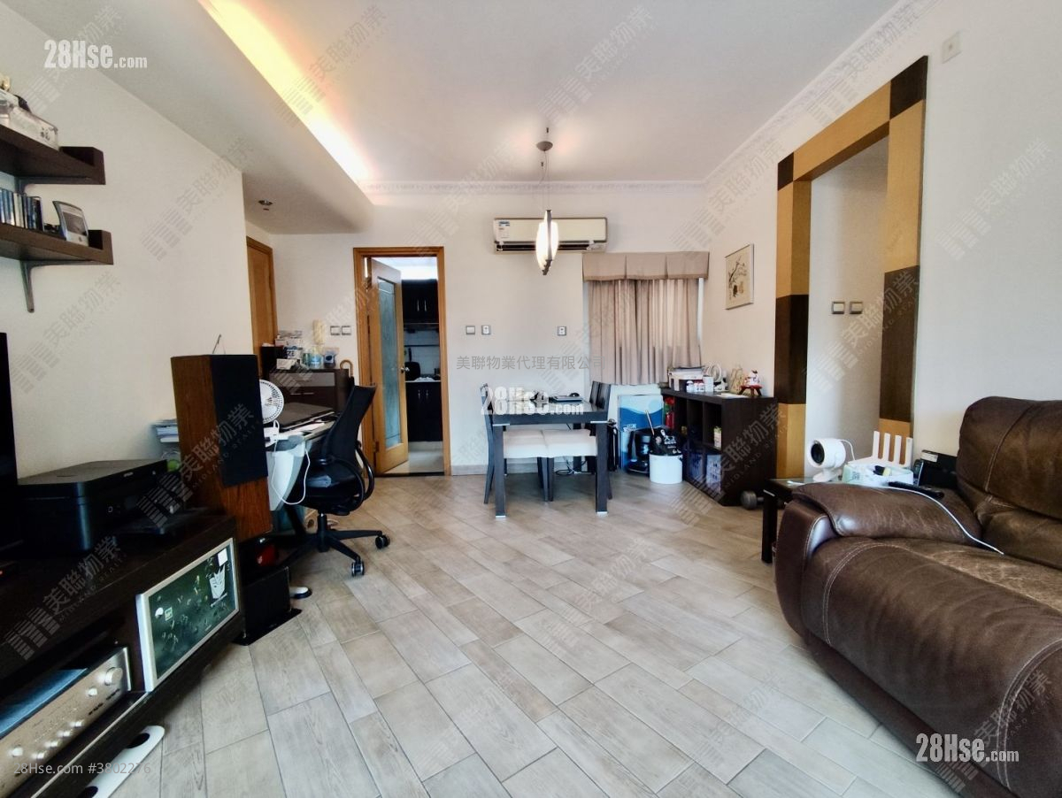 Kensington Green Sell 3 Bedrooms 792 ft²