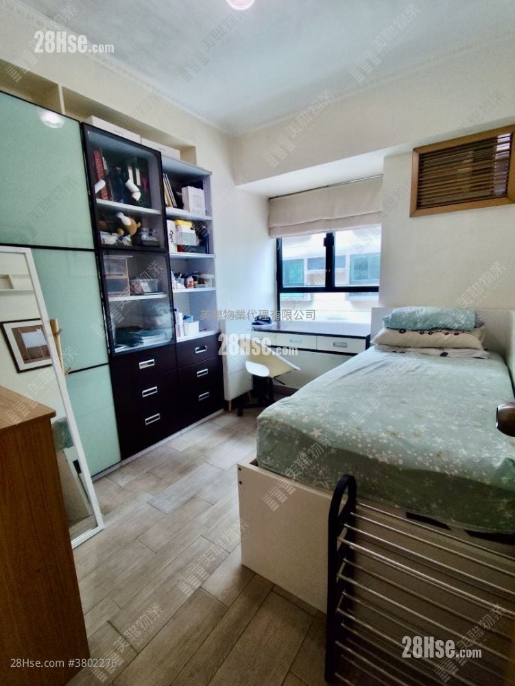 Kensington Green Sell 3 Bedrooms 792 ft²