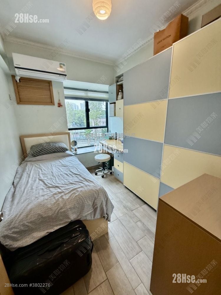 Kensington Green Sell 3 Bedrooms 792 ft²