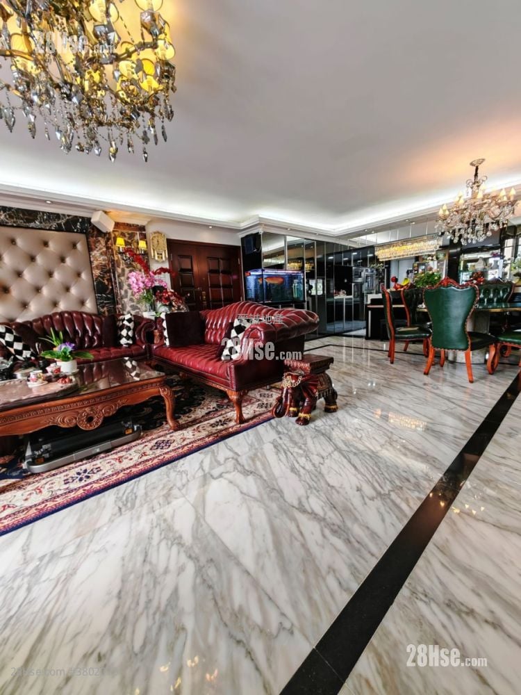 Lung Tang Court Sell 5+ Bedrooms , 3 Bathrooms 1,943 ft²