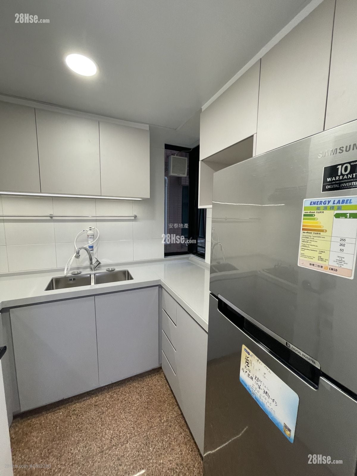 The Metro City Rental 2 Bedrooms , 1 Bathroom 406 ft²