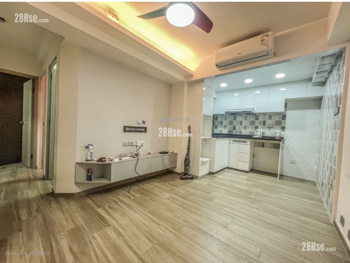 单幢楼房 租盘 3 房 , 1 浴室 426 平方尺