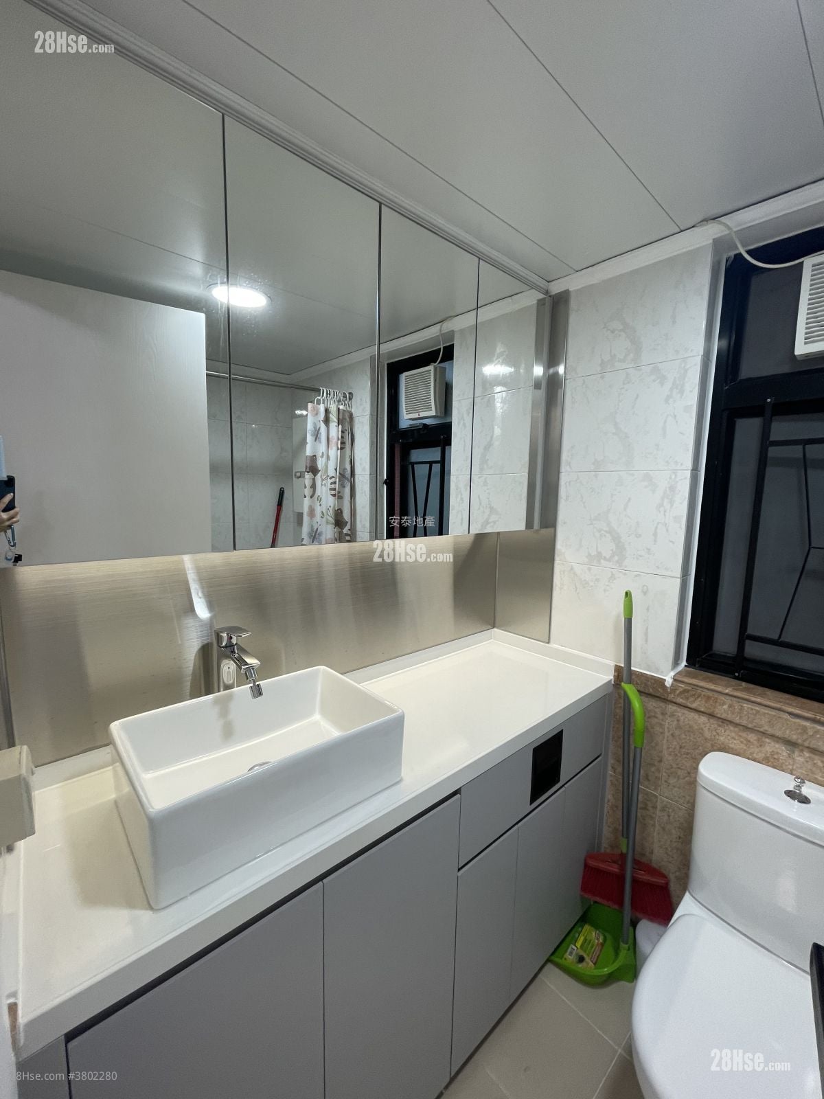 The Metro City Rental 2 Bedrooms , 1 Bathroom 406 ft²