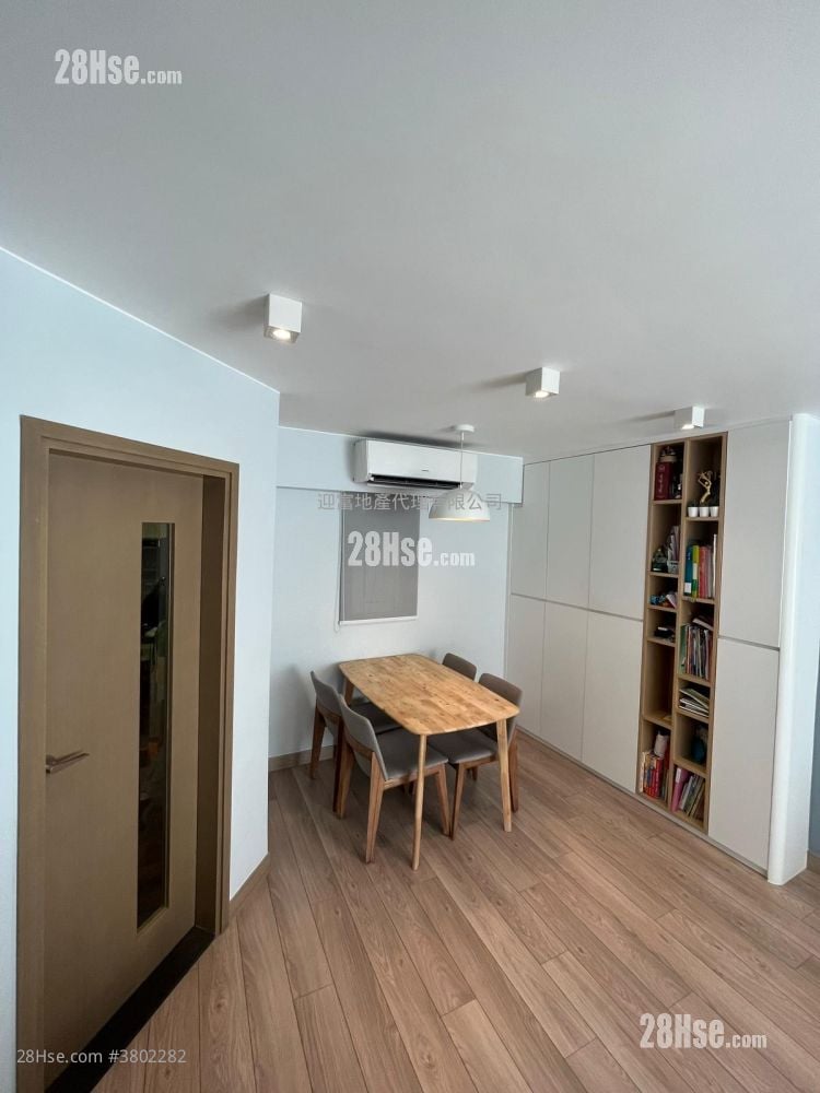 Whampoa Garden Sell 4 Bedrooms , 2 Bathrooms 761 ft²