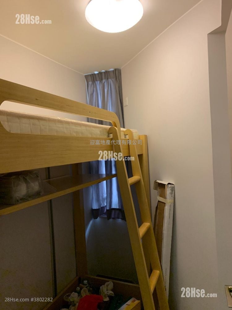 Whampoa Garden Sell 4 Bedrooms , 2 Bathrooms 761 ft²