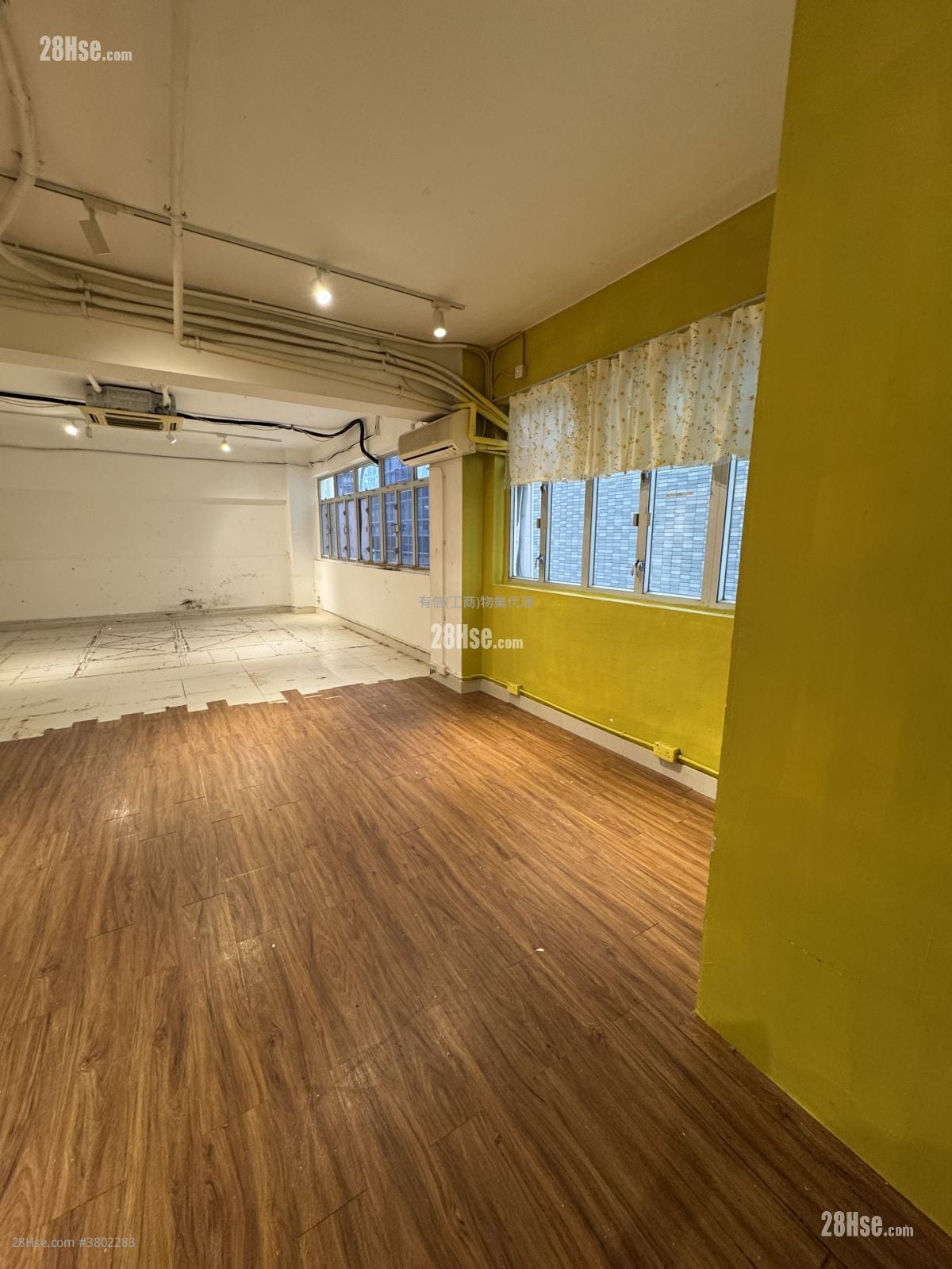 Tong Yuen Factory Building Rental 2,100 ft²