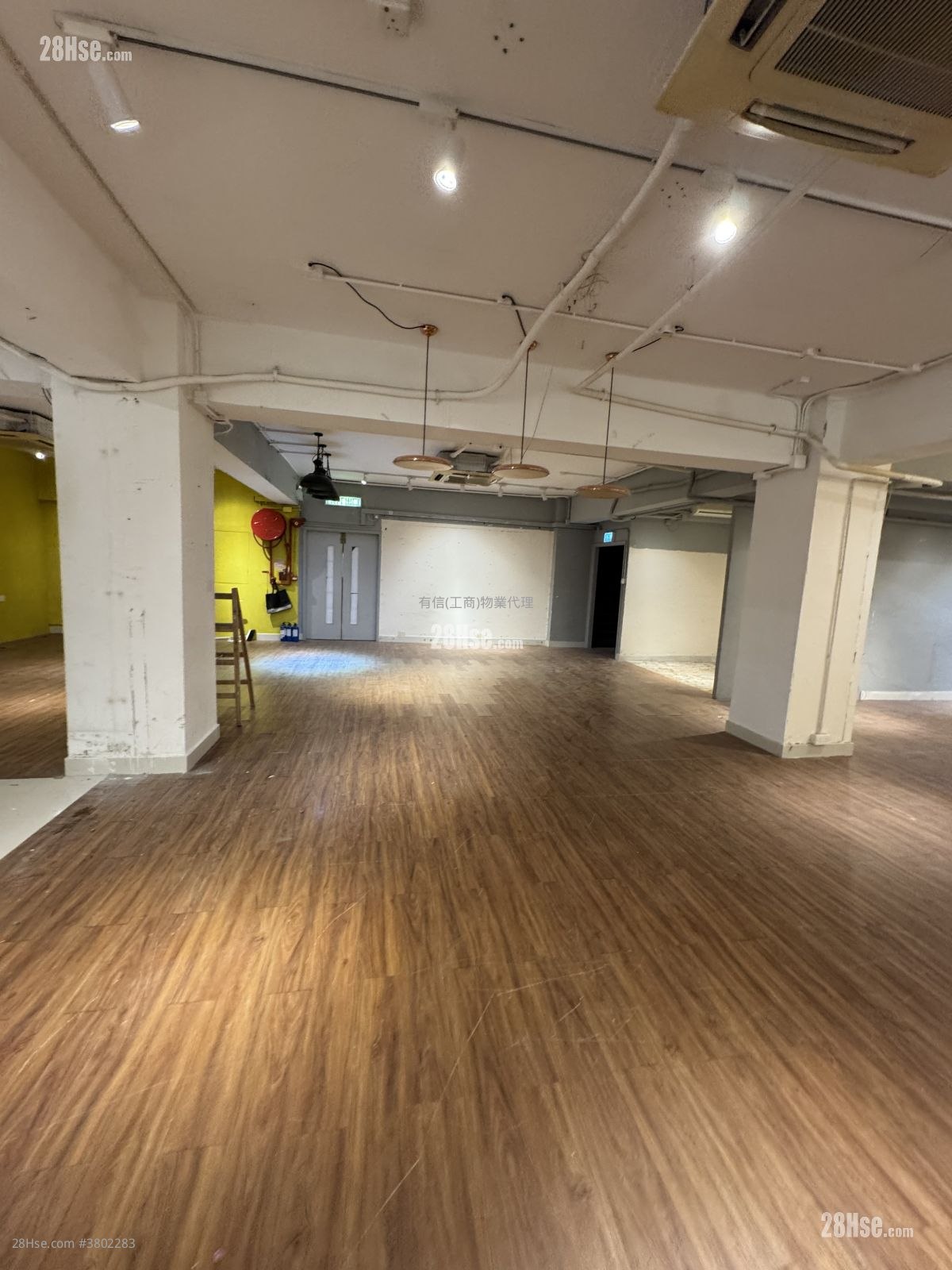 Tong Yuen Factory Building Rental 2,100 ft²