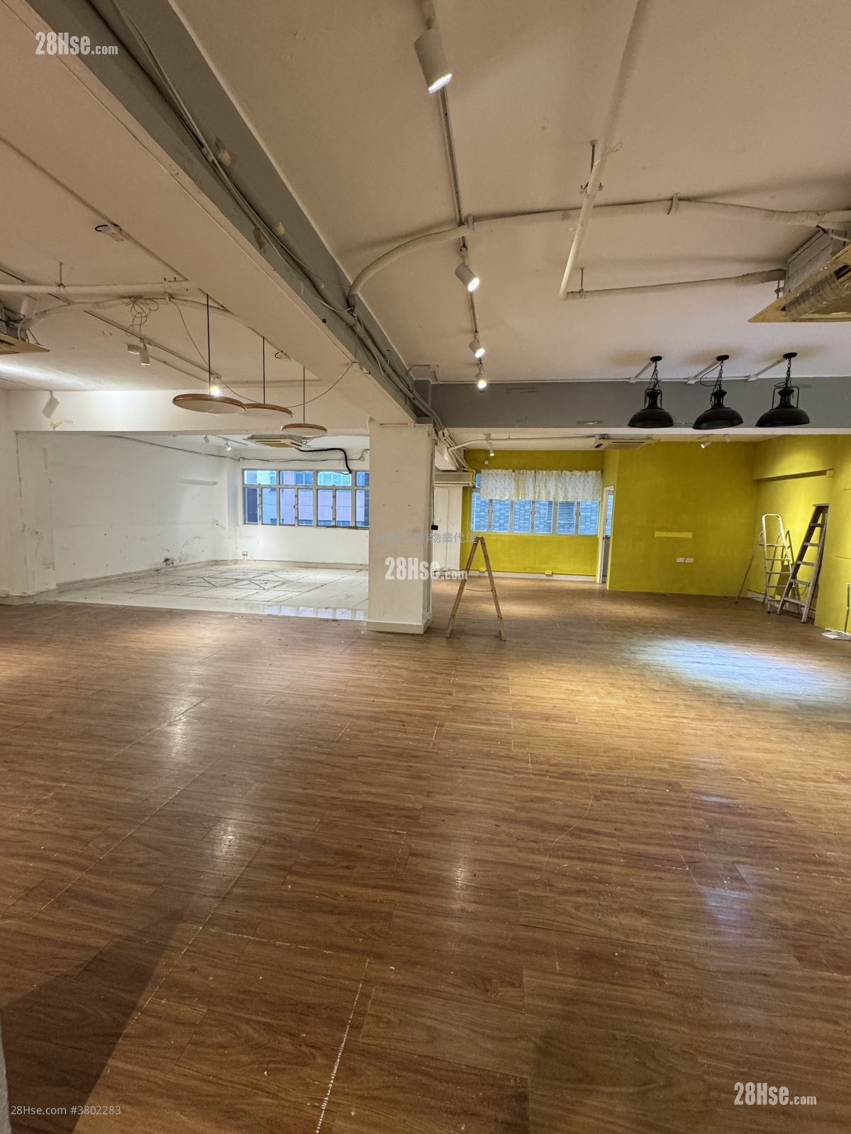 Tong Yuen Factory Building Rental 2,100 ft²