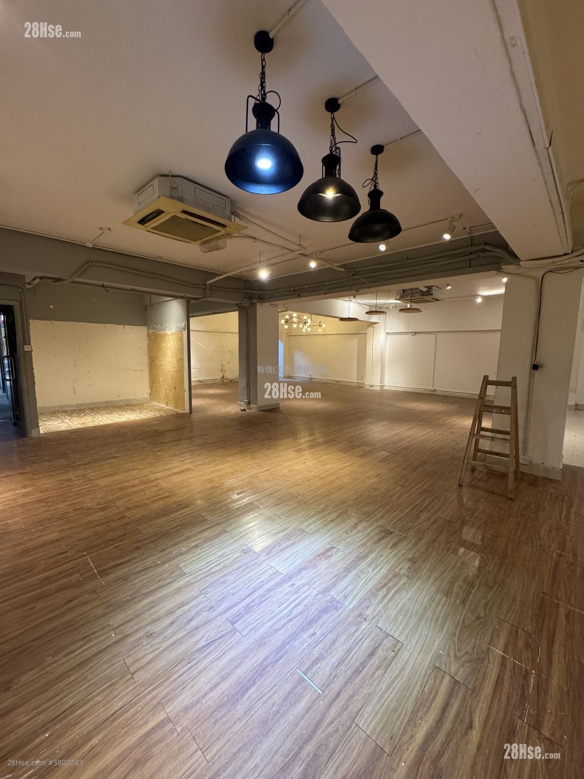 Tong Yuen Factory Building Rental 2,100 ft²