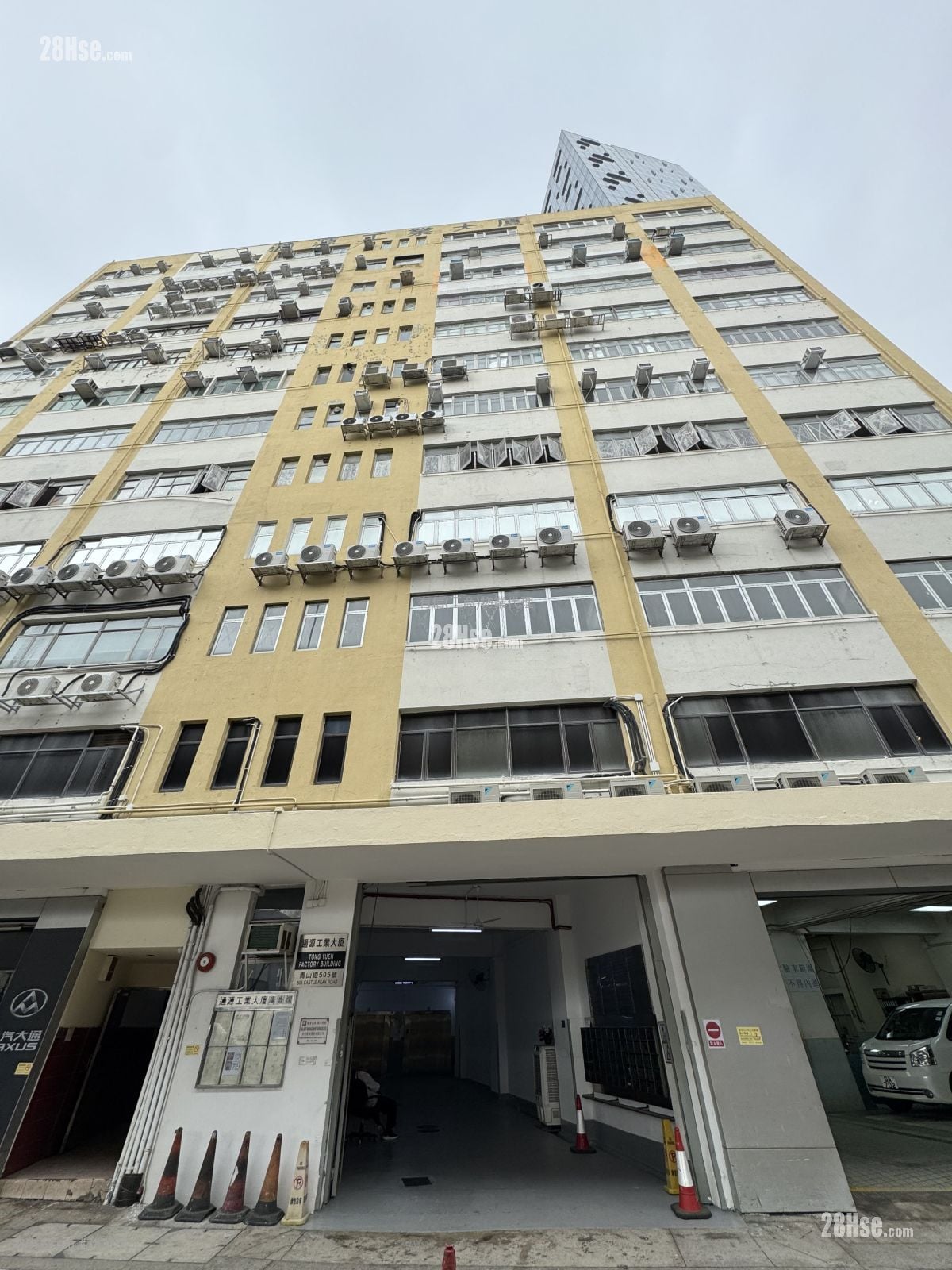 Tong Yuen Factory Building Rental 2,100 ft²