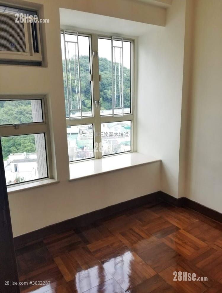 Fairview Garden Sell 2 Bedrooms , 1 Bathroom 306 ft²