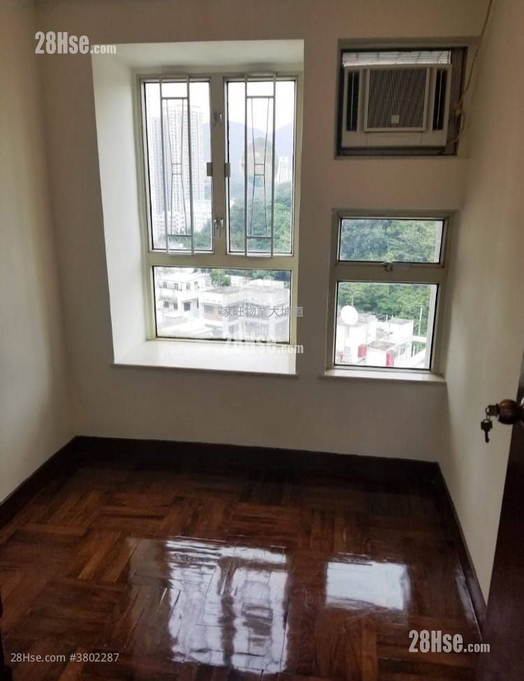 Fairview Garden Sell 2 Bedrooms , 1 Bathroom 306 ft²