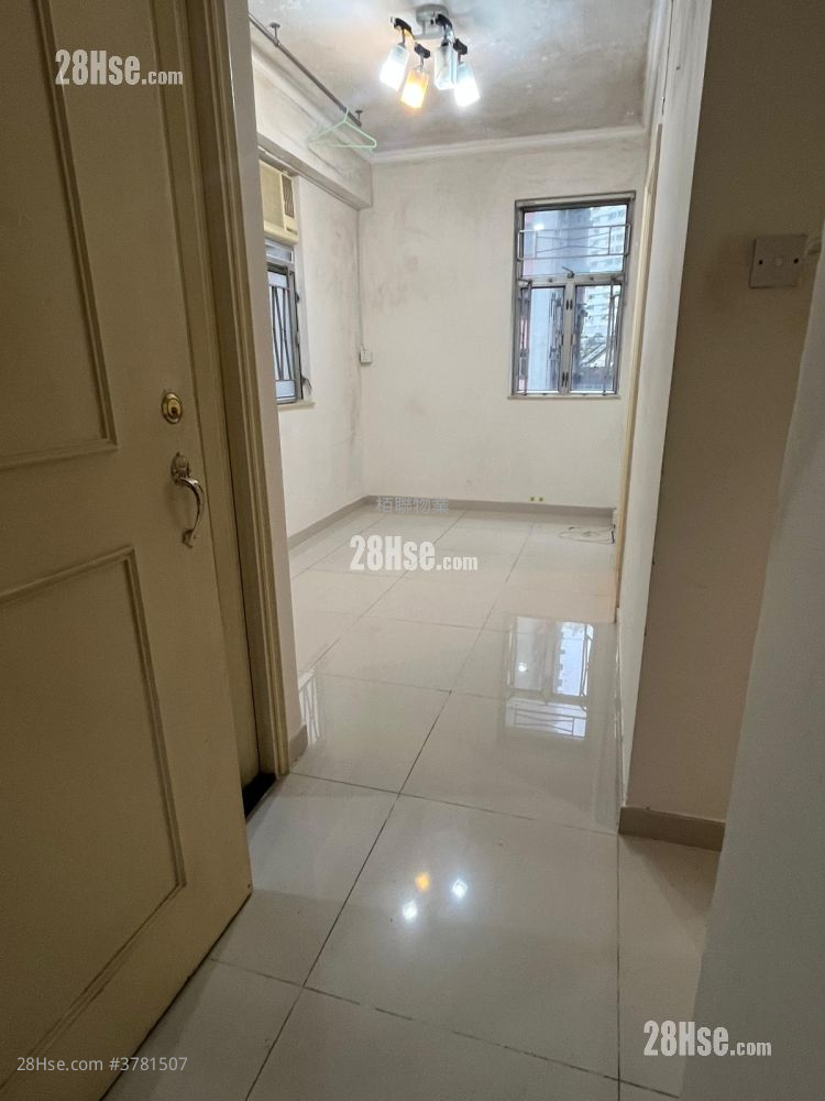 Smithfield Court Rental 2 Bedrooms , 1 Bathroom 330 ft²