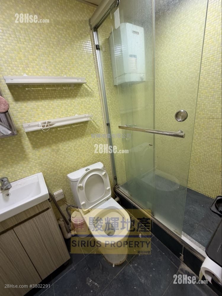 忠利大厦 租盘 2 房 , 1 浴室 300 平方尺