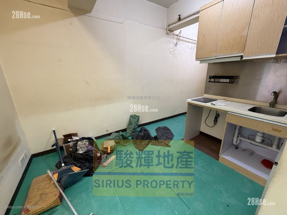 忠利大厦 租盘 2 房 , 1 浴室 300 平方尺