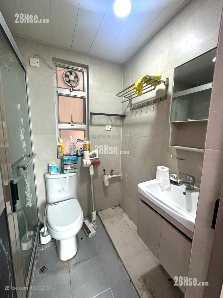 花都广场 租盘 2 房 , 1 浴室 370 平方尺