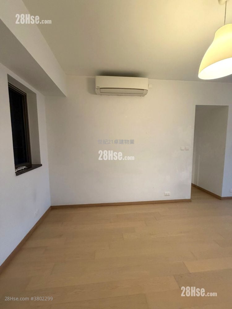 The Austin Rental 3 Bedrooms , 2 Bathrooms 908 ft²