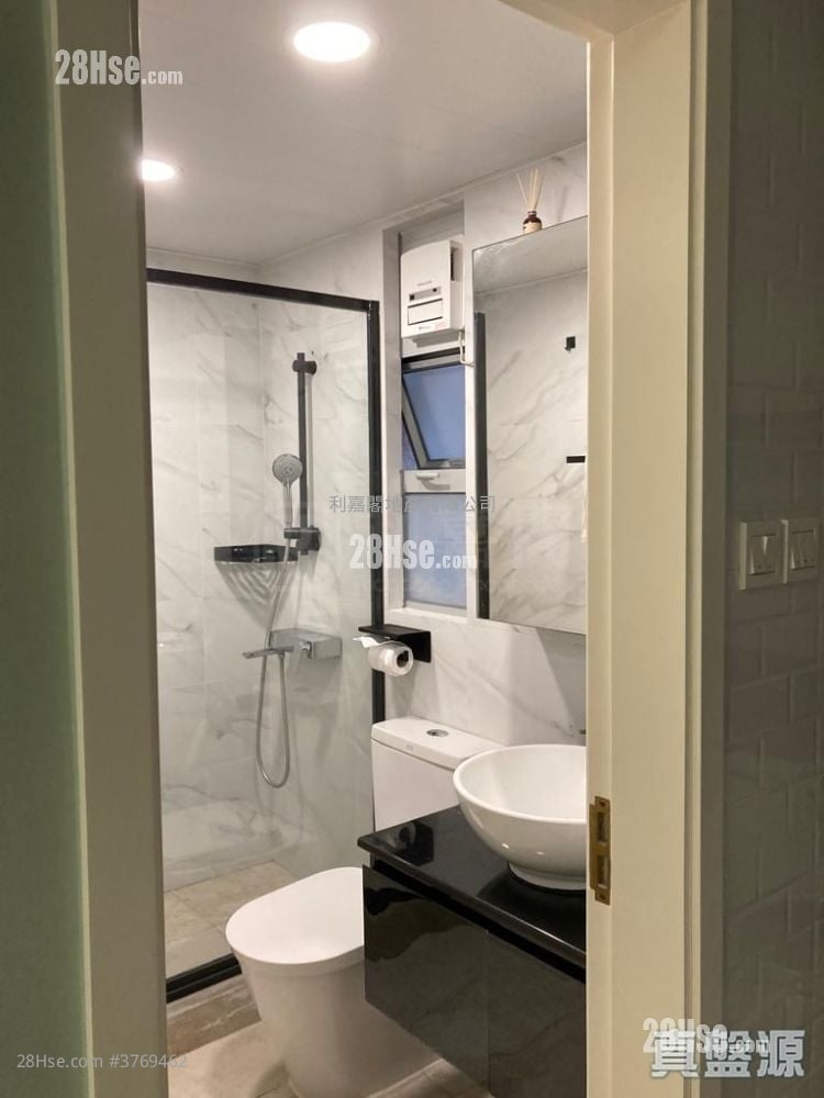 Cheerful Park Sell 2 Bedrooms , 1 Bathroom 378 ft²