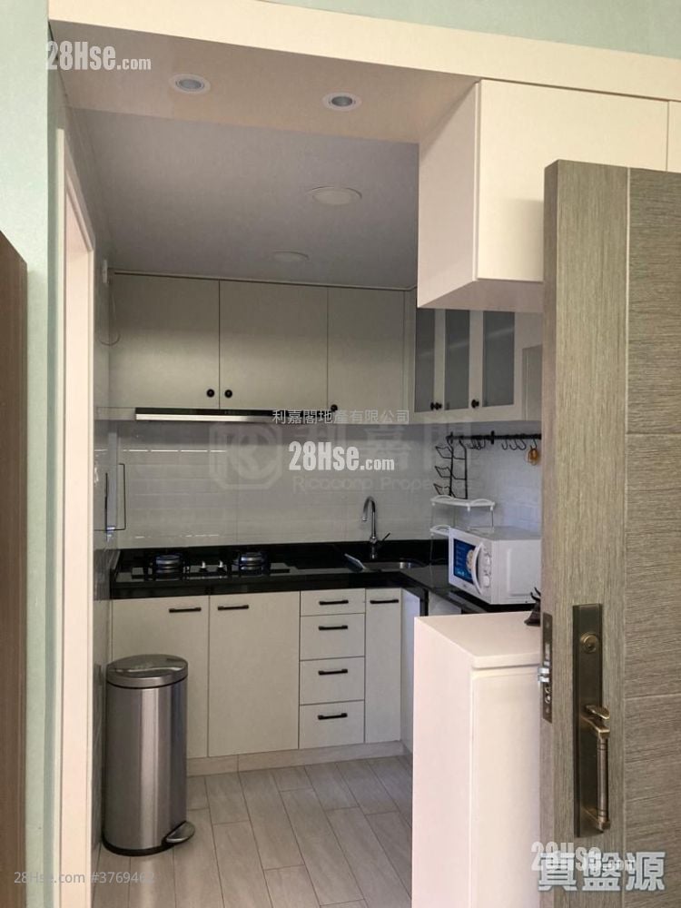 Cheerful Park Sell 2 Bedrooms , 1 Bathroom 378 ft²