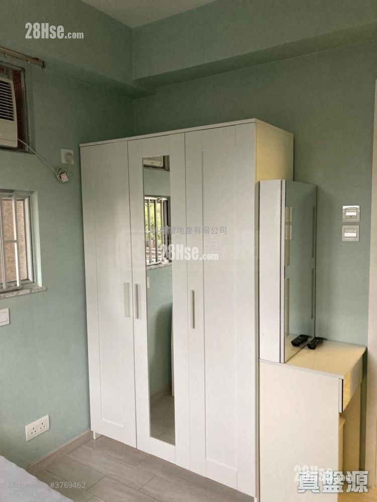 Cheerful Park Sell 2 Bedrooms , 1 Bathroom 378 ft²