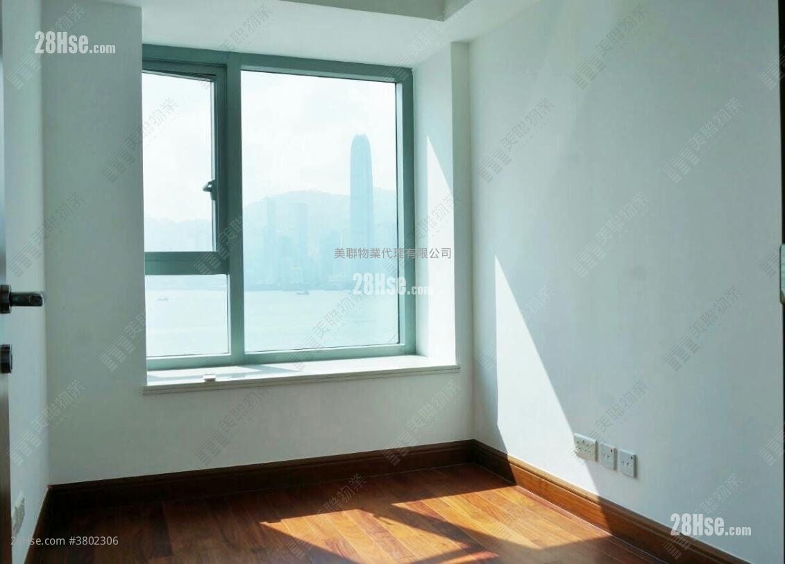 The Harbourside Sell 3 Bedrooms , 3 Bathrooms 1,015 ft²