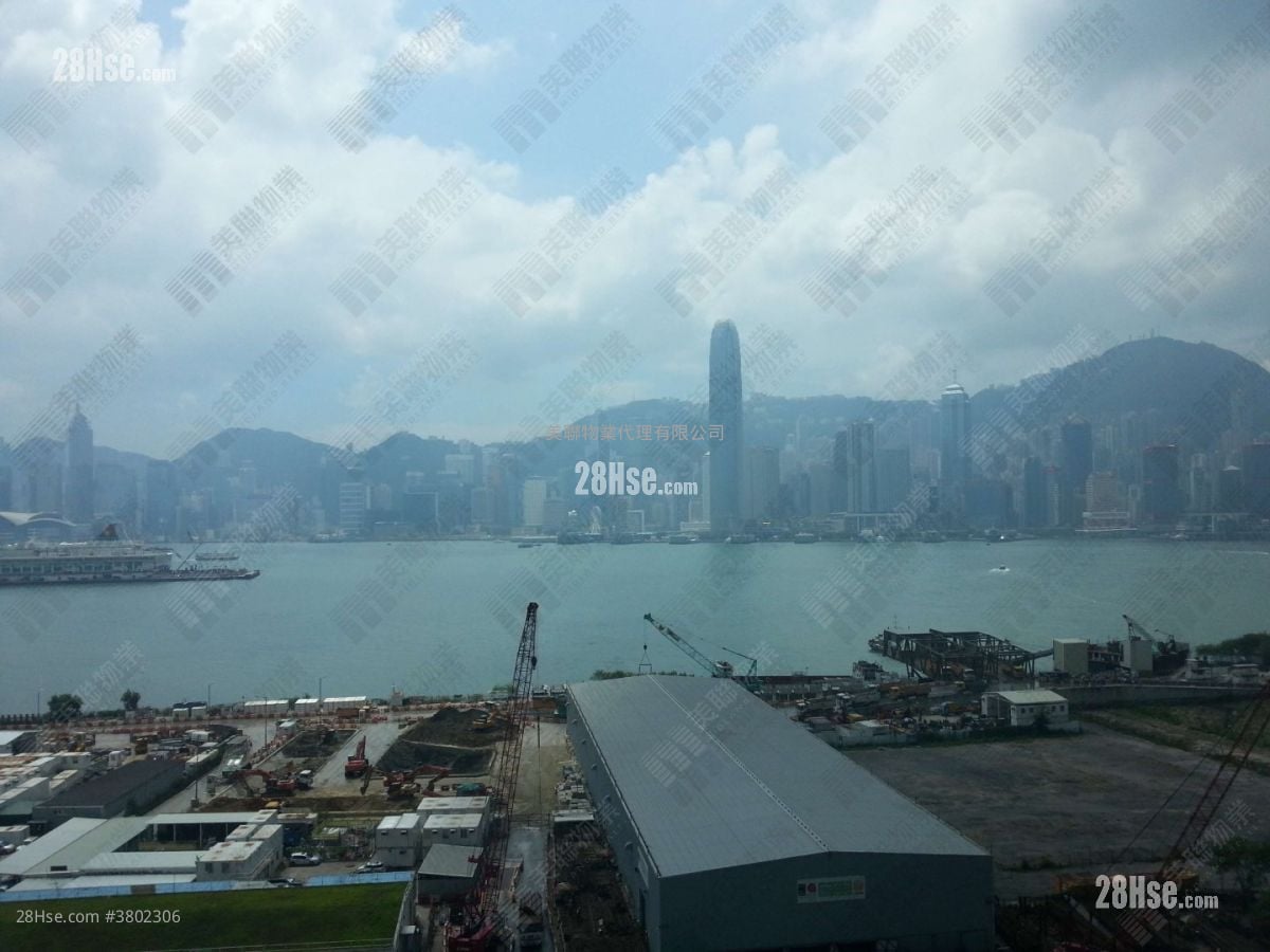 The Harbourside Sell 3 Bedrooms , 3 Bathrooms 1,015 ft²