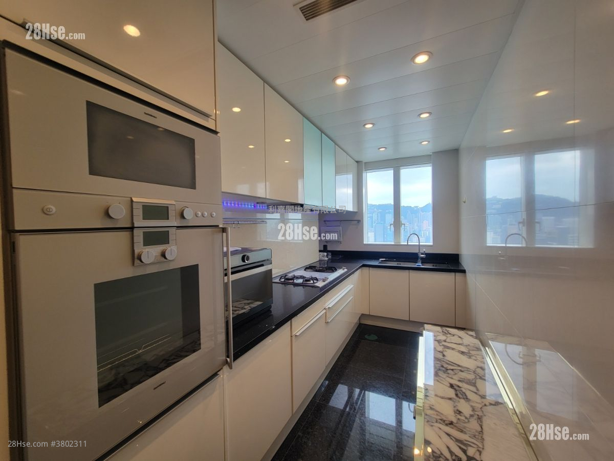 The Masterpiece Rental 3 Bedrooms , 2 Bathrooms 1,474 ft²