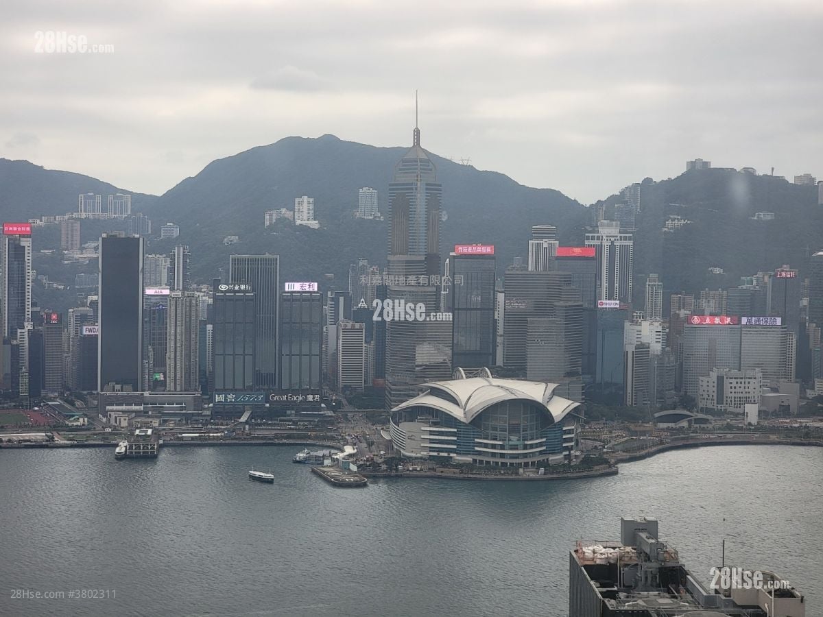 The Masterpiece Rental 3 Bedrooms , 2 Bathrooms 1,474 ft²