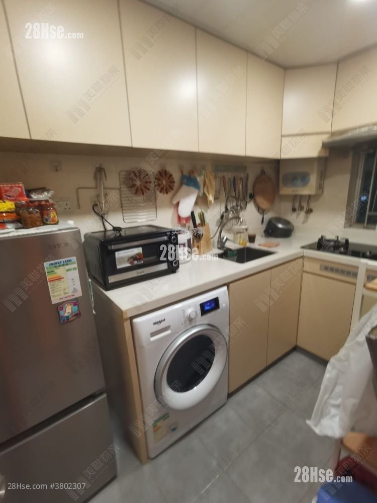 Ching Tai Court Sell 2 Bedrooms 401 ft²