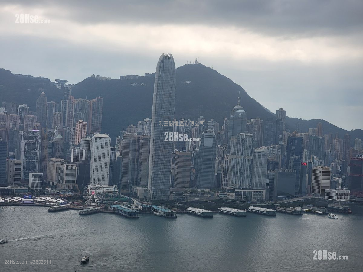 The Masterpiece Rental 3 Bedrooms , 2 Bathrooms 1,474 ft²