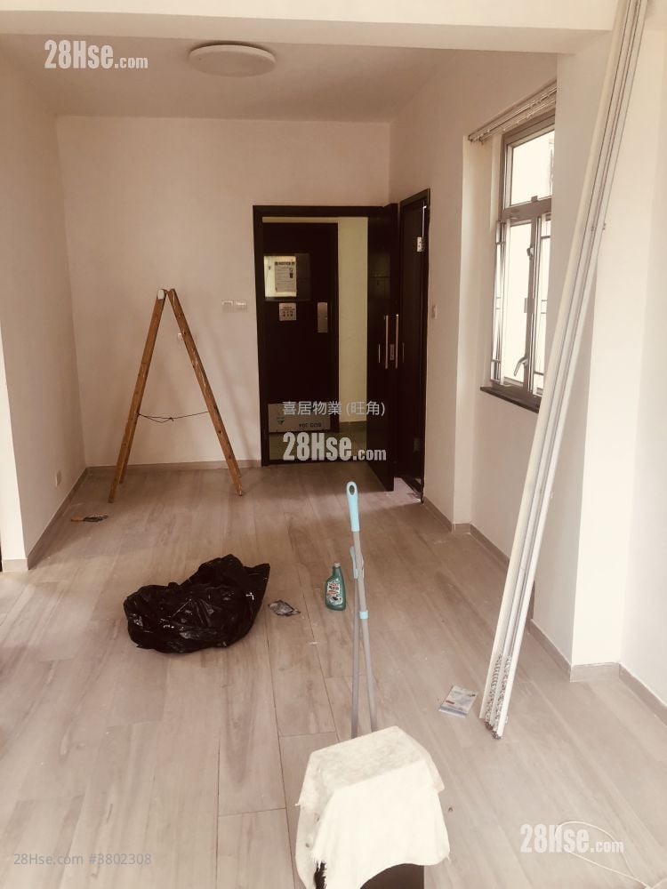 Fu Tao Building Sell 2 Bedrooms , 1 Bathroom