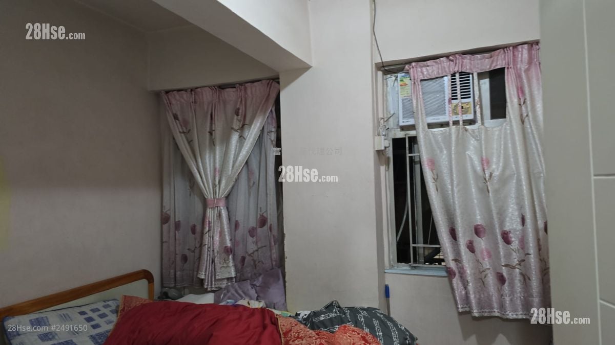 Cheung Tak Mansion Rental 2 Bedrooms , 1 Bathroom 337 ft²