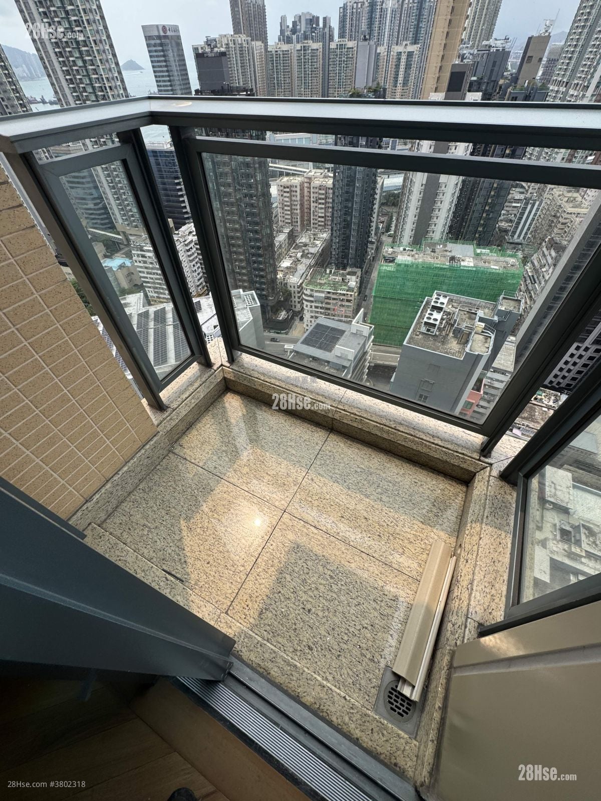 Park Summit Sell 3 Bedrooms 654 ft²