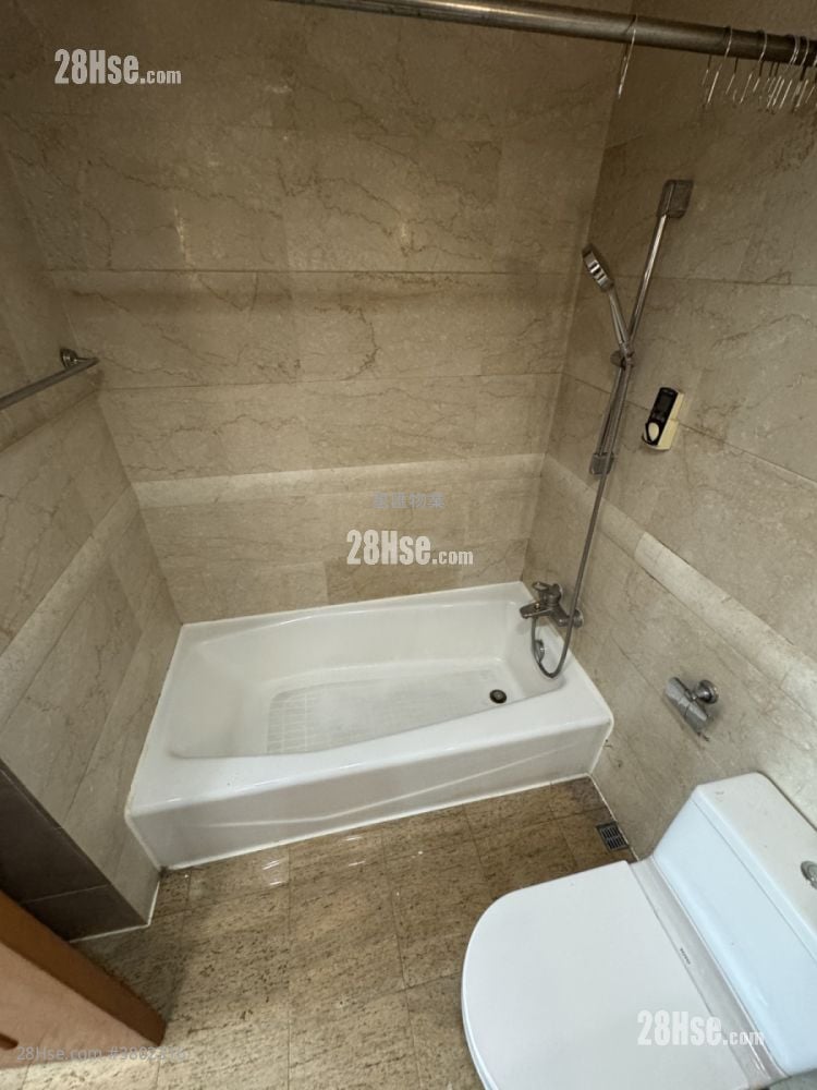 半岛豪庭 租盘 4 房 , 3 浴室 948 平方尺