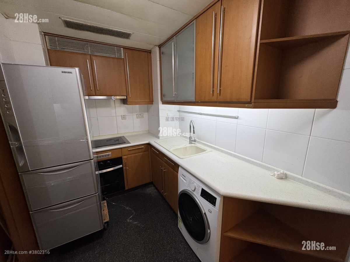 半岛豪庭 租盘 4 房 , 3 浴室 948 平方尺