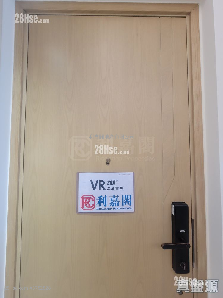 Grand Victoria Sell 3 Bedrooms , 3 Bathrooms 797 ft²