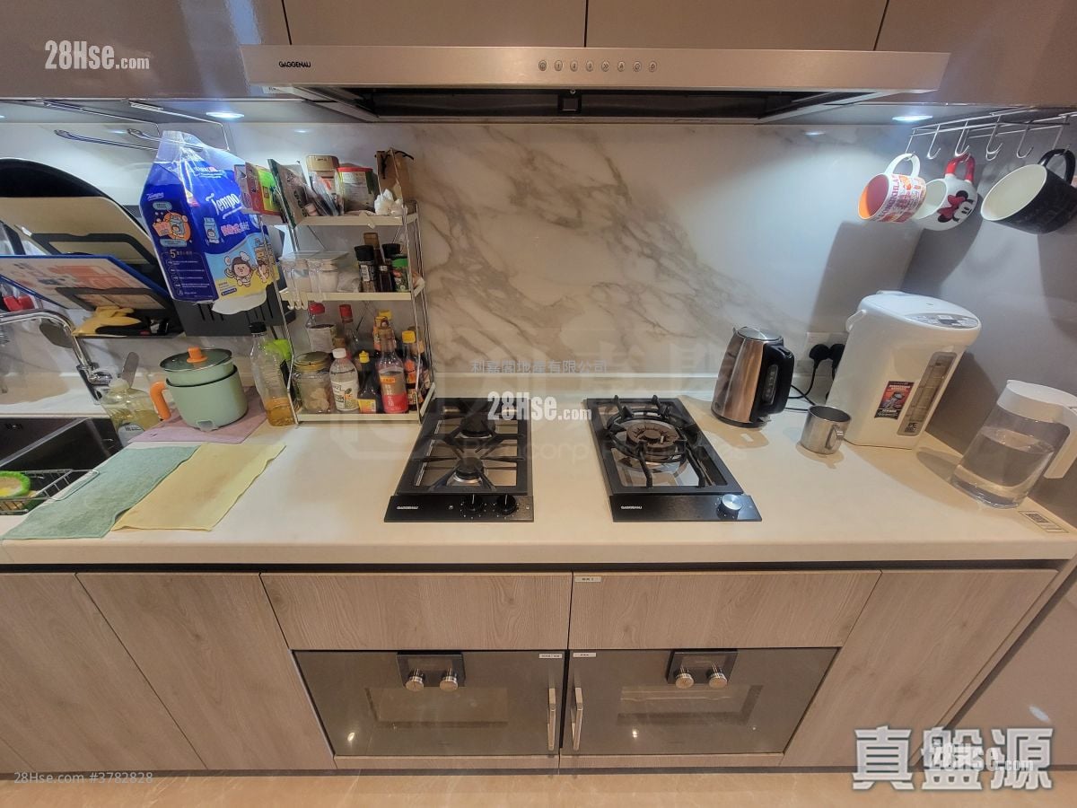 Grand Victoria Sell 3 Bedrooms , 3 Bathrooms 797 ft²