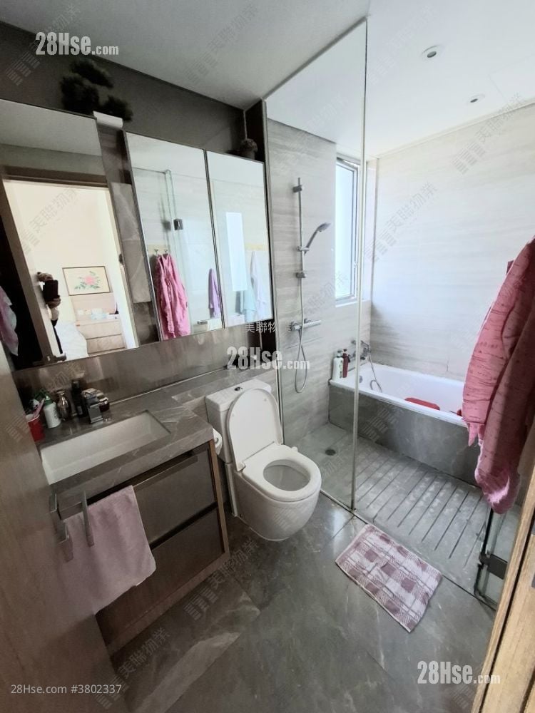 Peninsula East Sell 3 Bedrooms 959 ft²