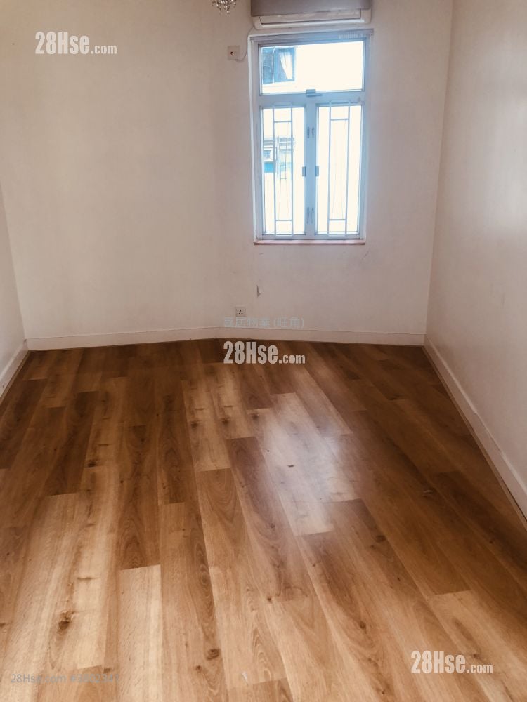 Imperial Court Sell 722 ft²