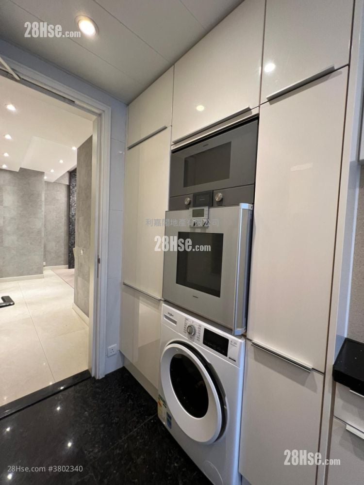 The Masterpiece Rental 3 Bedrooms , 2 Bathrooms 1,466 ft²