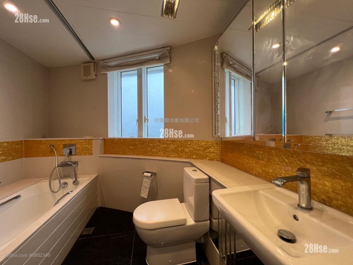 The Masterpiece Rental 3 Bedrooms , 2 Bathrooms 1,466 ft²