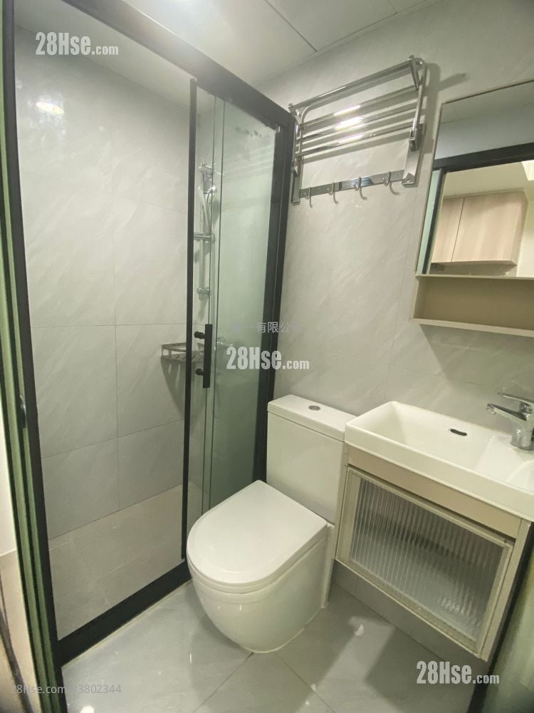 Po Foo Building Rental Studio , 1 Bathroom 140 ft²