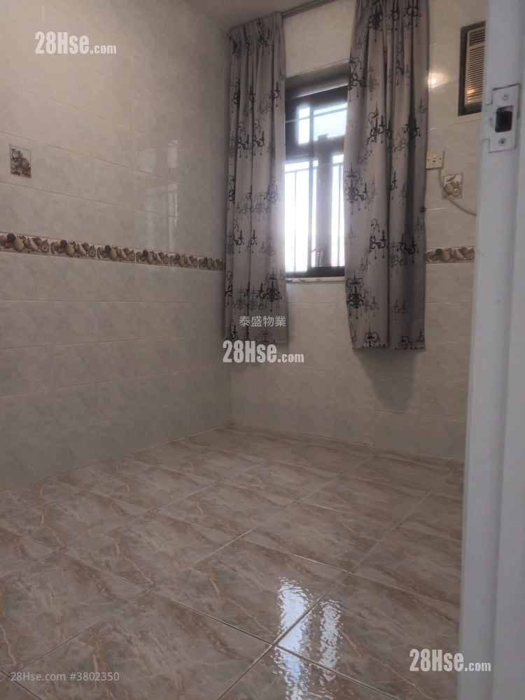 Village Rental 3 Bedrooms , 1 Bathroom