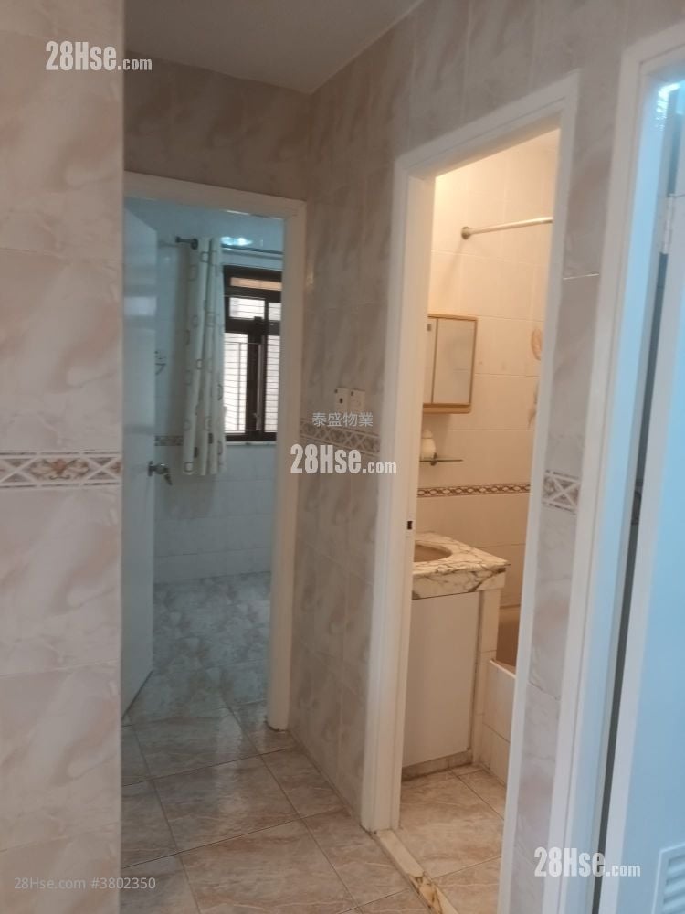 Village Rental 3 Bedrooms , 1 Bathroom