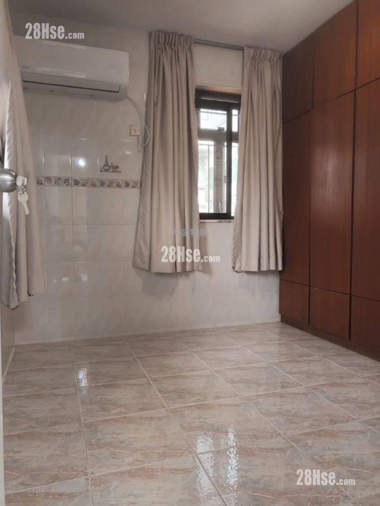 Village Rental 3 Bedrooms , 1 Bathroom