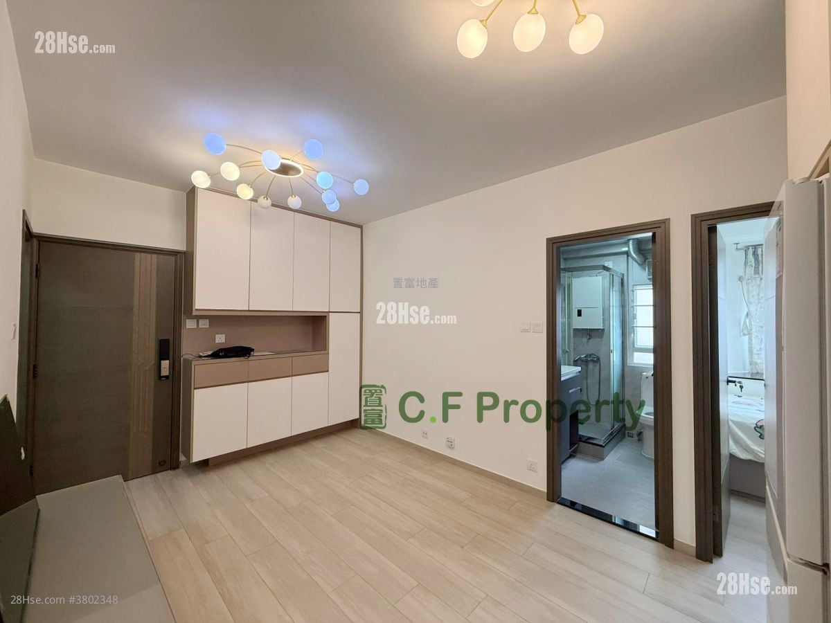 Kwai Fong Terrace Sell 3 Bedrooms , 1 Bathroom 473 ft²