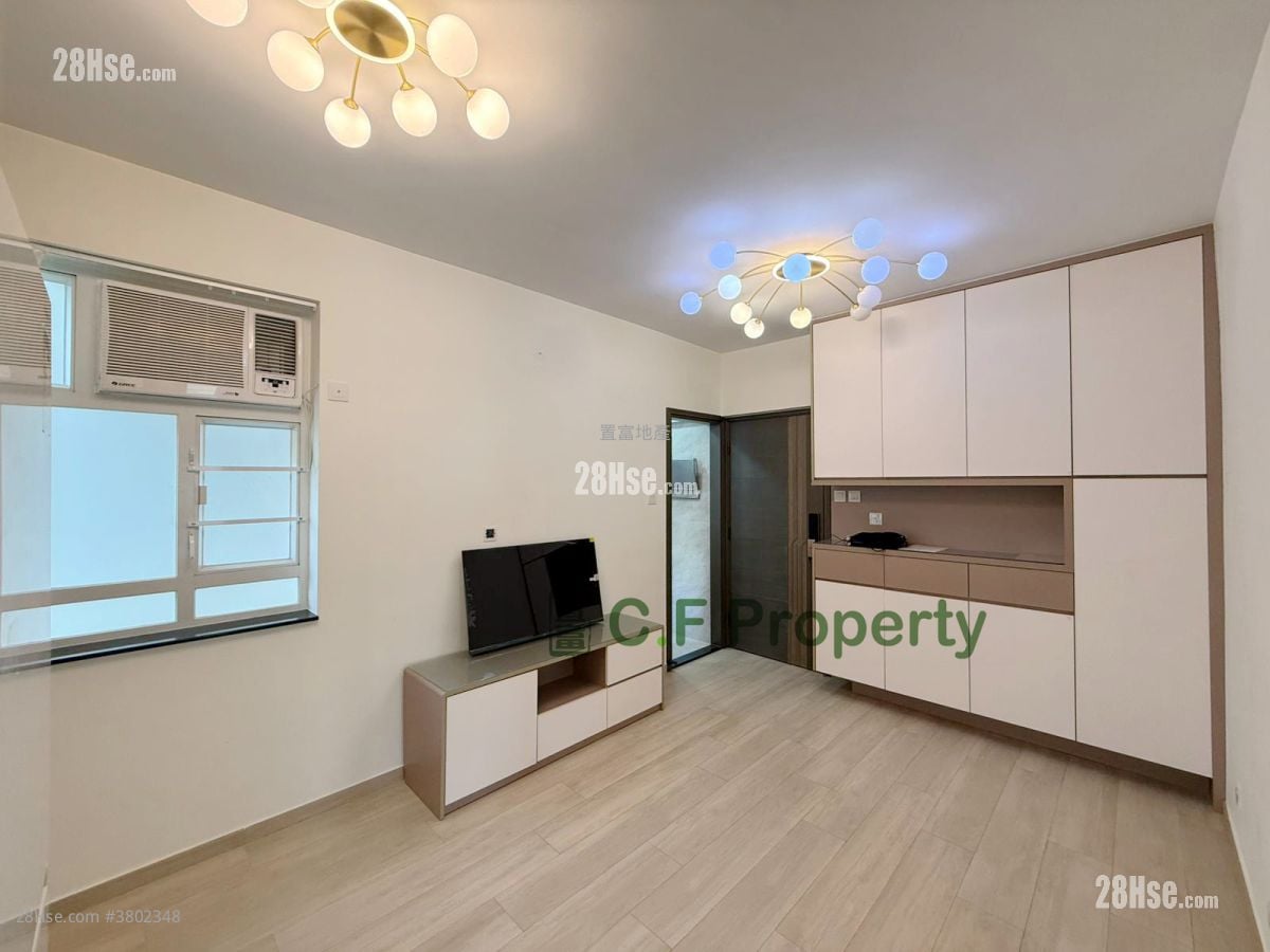 Kwai Fong Terrace Sell 3 Bedrooms , 1 Bathroom 473 ft²