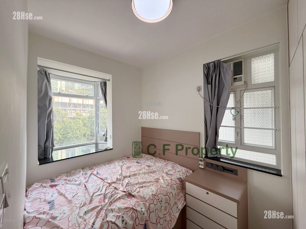 Kwai Fong Terrace Sell 3 Bedrooms , 1 Bathroom 473 ft²